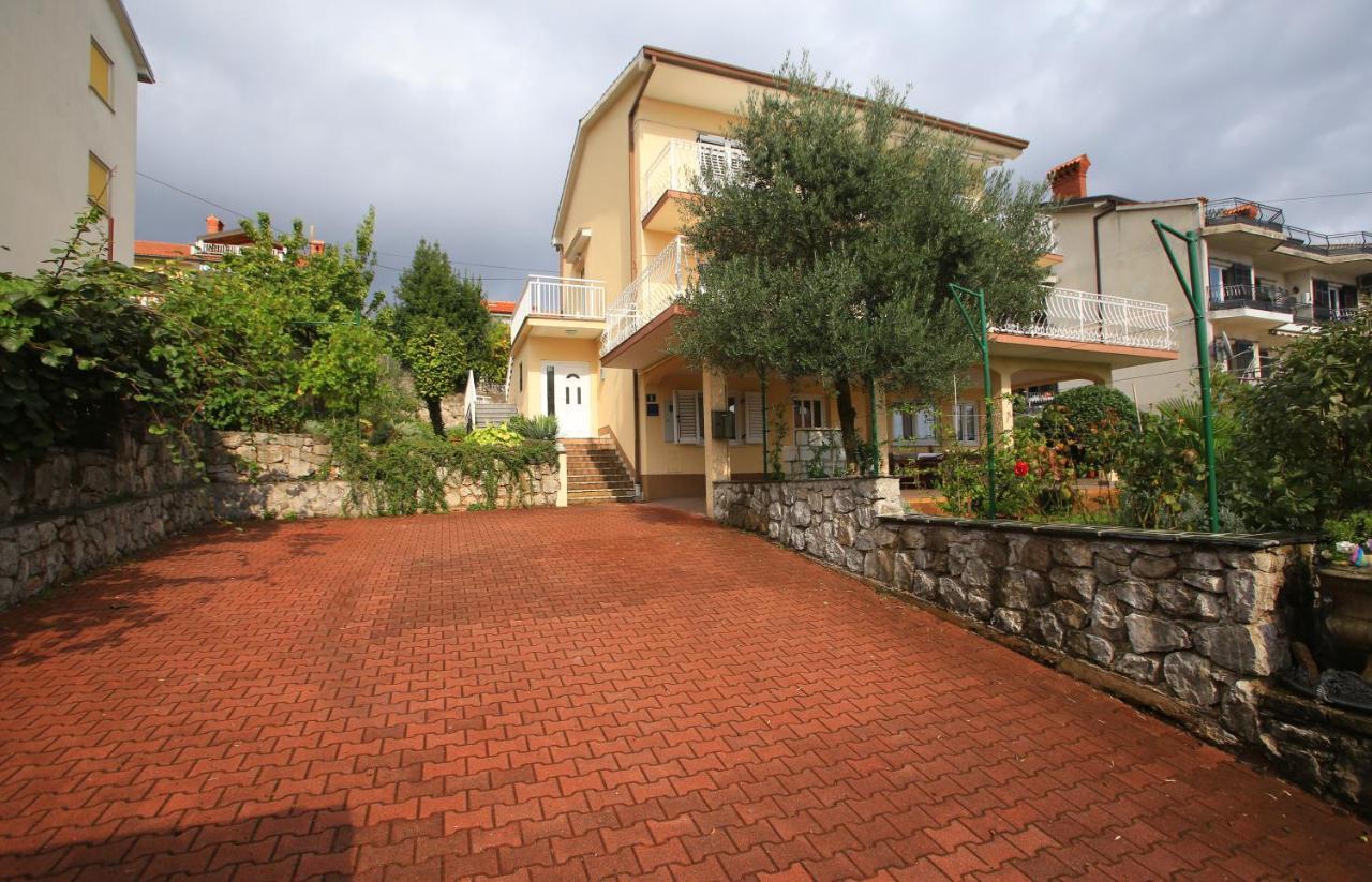 Apartment Rosa Rijeka Exterior photo