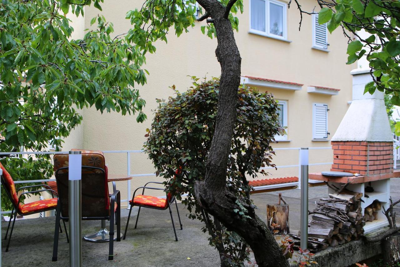 Apartment Rosa Rijeka Exterior photo